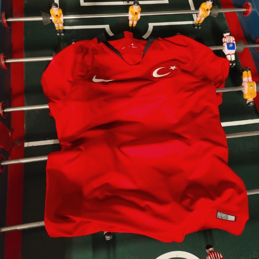 TURKEY 🇹🇷 SOCCER JERSEY SIZE L